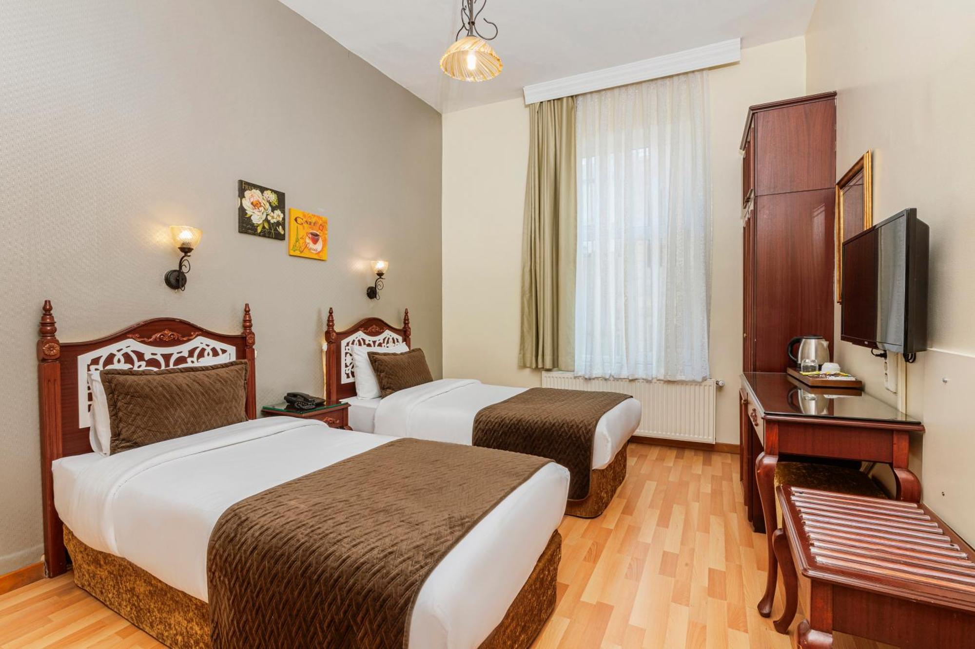 โฮเต็ล อิเพค พาลาส Hotel อิสตันบูล ภายนอก รูปภาพ